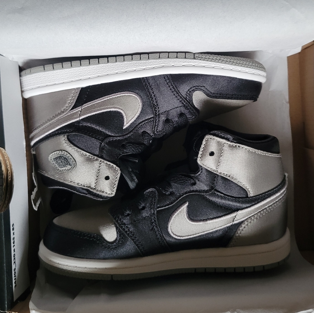 NEW!  JORDAN 1 Retro High OG Size 9C (TD) Black/Gray/White ( Little Kids)